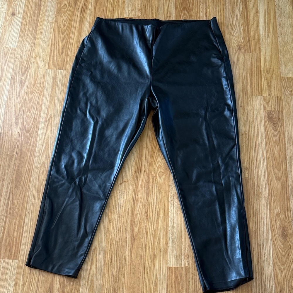 Old Navy Black Faux Leather Skinny Pants